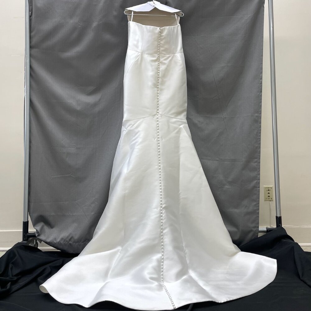 Pronovias "Oberon" Plus Size Mikado Mermaid Wedding Dress - Picture 6 of 13